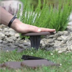 Tuinafboording Kunststof Bruin - 380 Cm -Outdoor Tuinonderhoudswinkel 1523813558 4 600