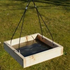 Hangende Voedertafel - Duurzaam En Modern -Outdoor Tuinonderhoudswinkel hangende voedertafel 1519646230 1 600