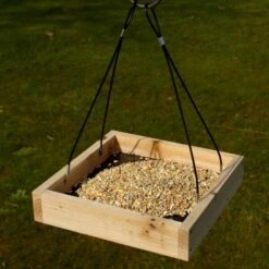 Hangende Voedertafel - Duurzaam En Modern -Outdoor Tuinonderhoudswinkel hangende voedertafel 1521030764 1 600